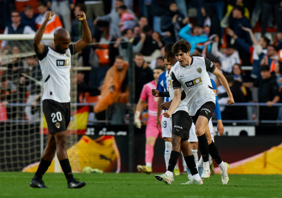Dự đoán tỷ số Valencia - Oviedo: 2-0